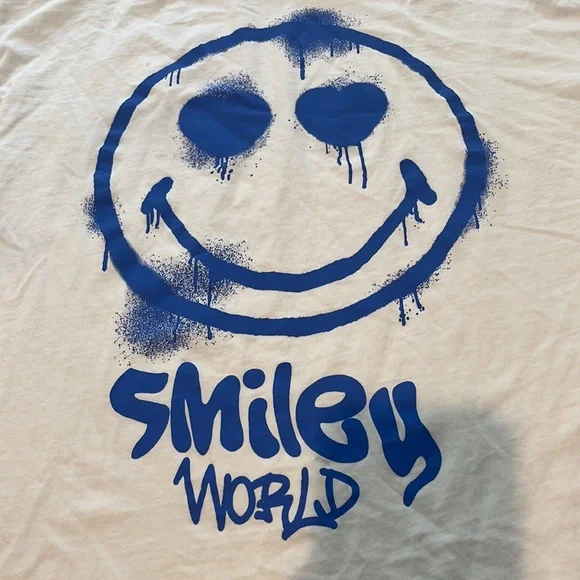 Zara featuring Smiley World tee shirt - Picture 3 of 3